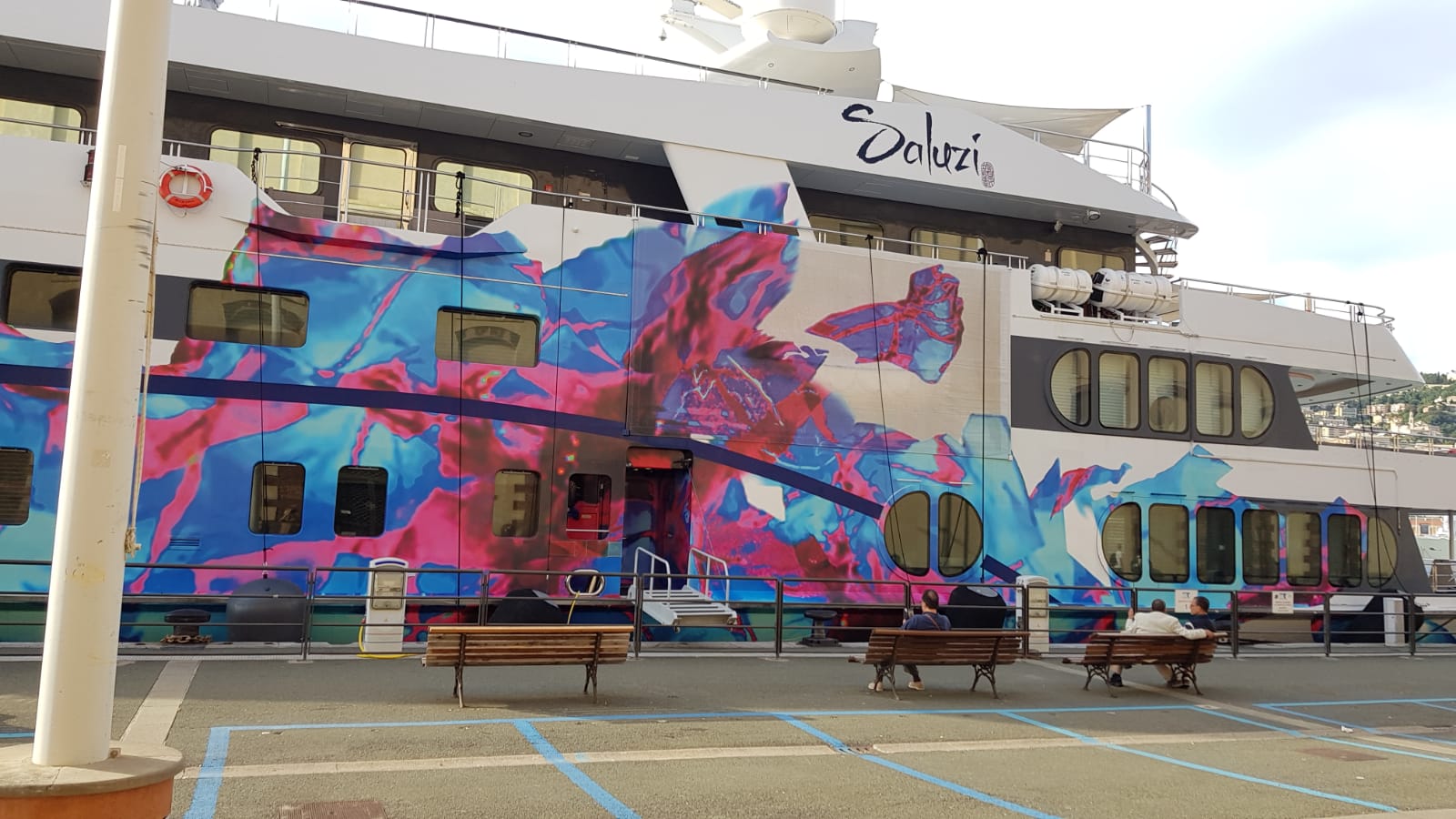 The Saluzi superyacht in Genoa: this is the meaning of his graffiti